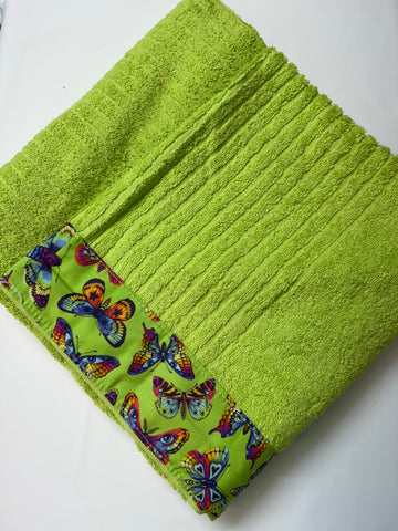 Hooded Towel - Green with Butterfly theme