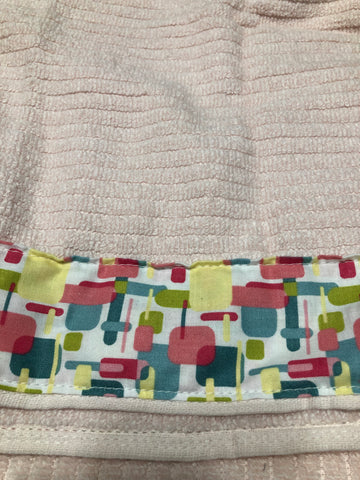 Hooded Towel - Pink with Pattern
