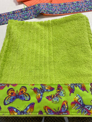 Hooded Towel - green with butterflies